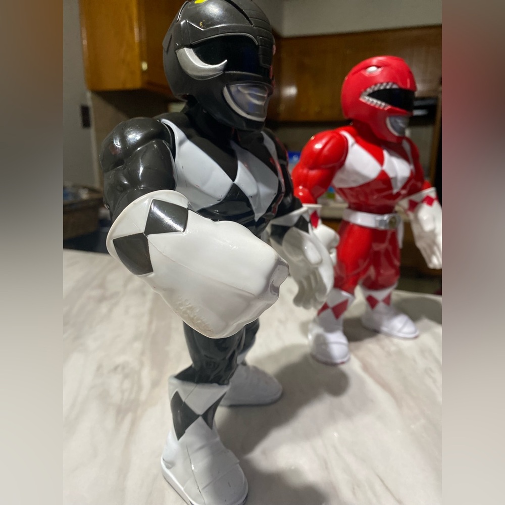 Power Ranger Action Figures - Picture 2 of 10